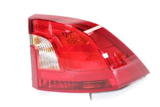 Magneti Marelli AL (Automotive Lighting) Right Outer Tail Light Assembly - 31395931